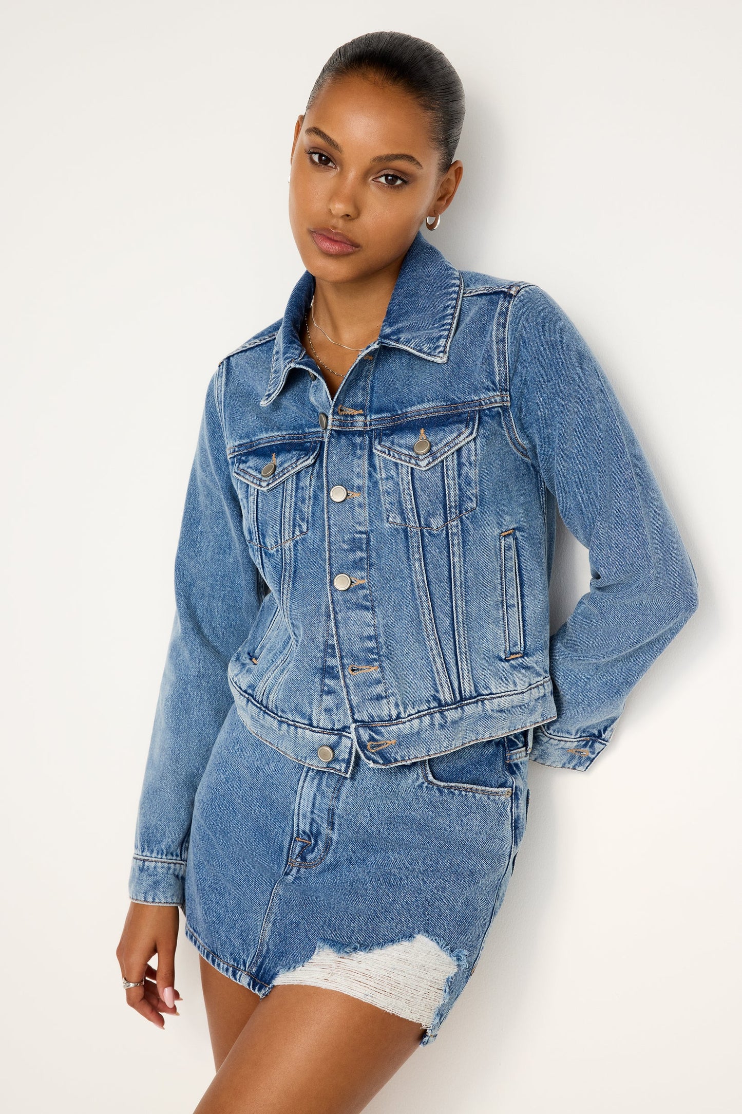 GOOD AMERICAN CROPPED TRUCKER JACKET