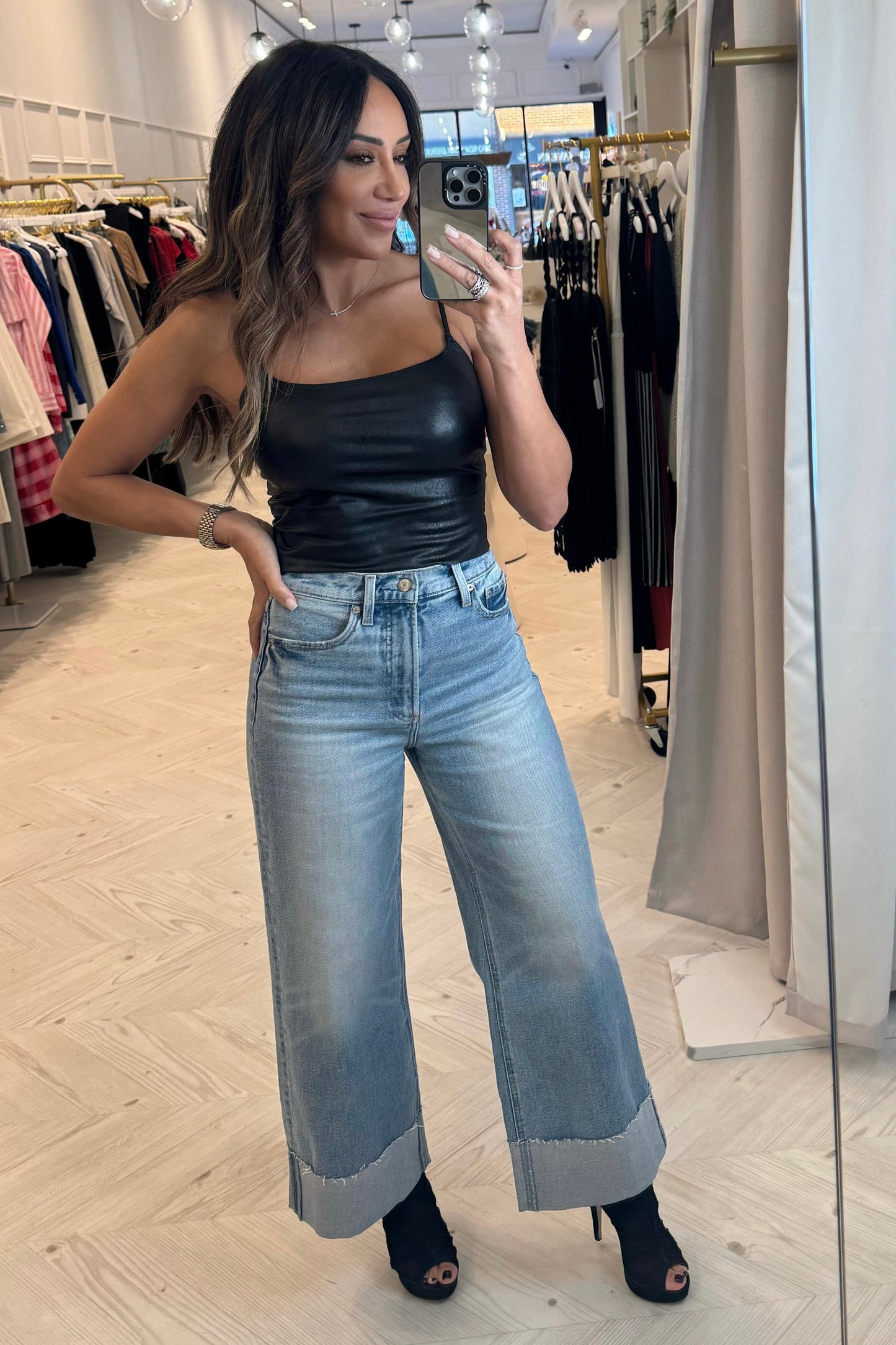 LANA WIDE LEG CROP