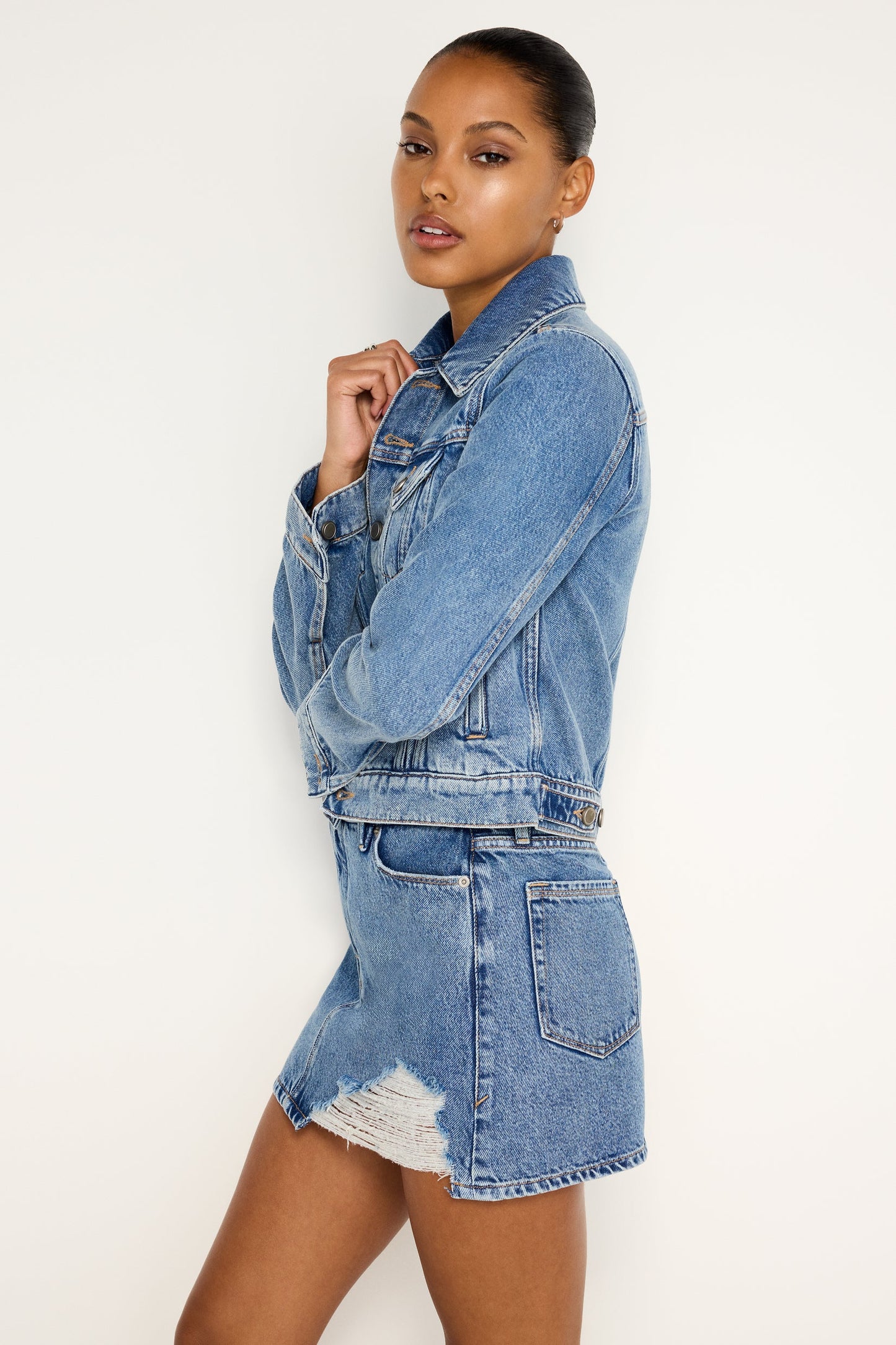 GOOD AMERICAN CROPPED TRUCKER JACKET