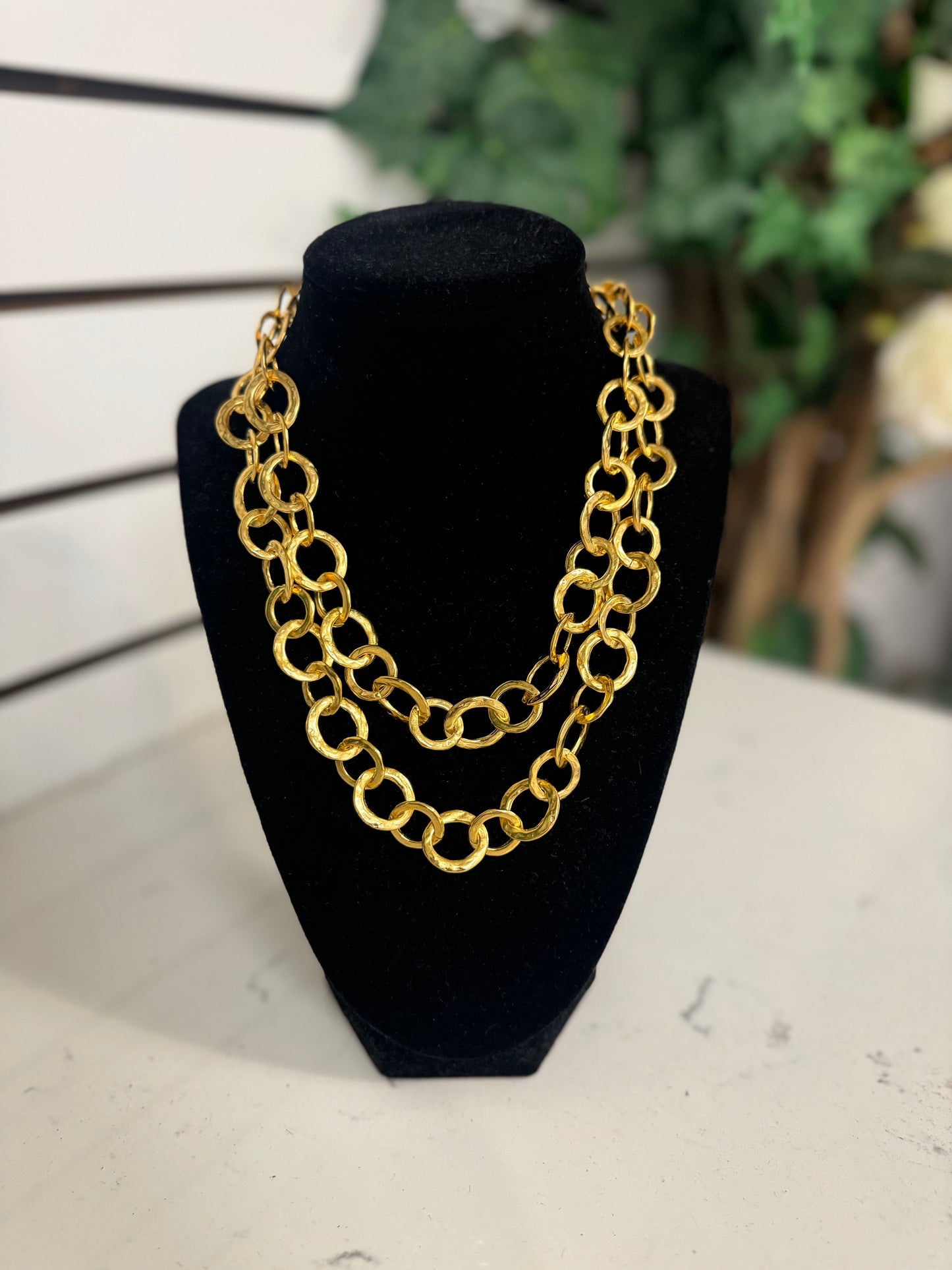 GOLD OPEN RING NECKLACE