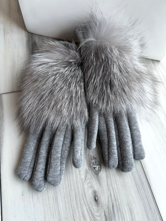 GREY GLOVES