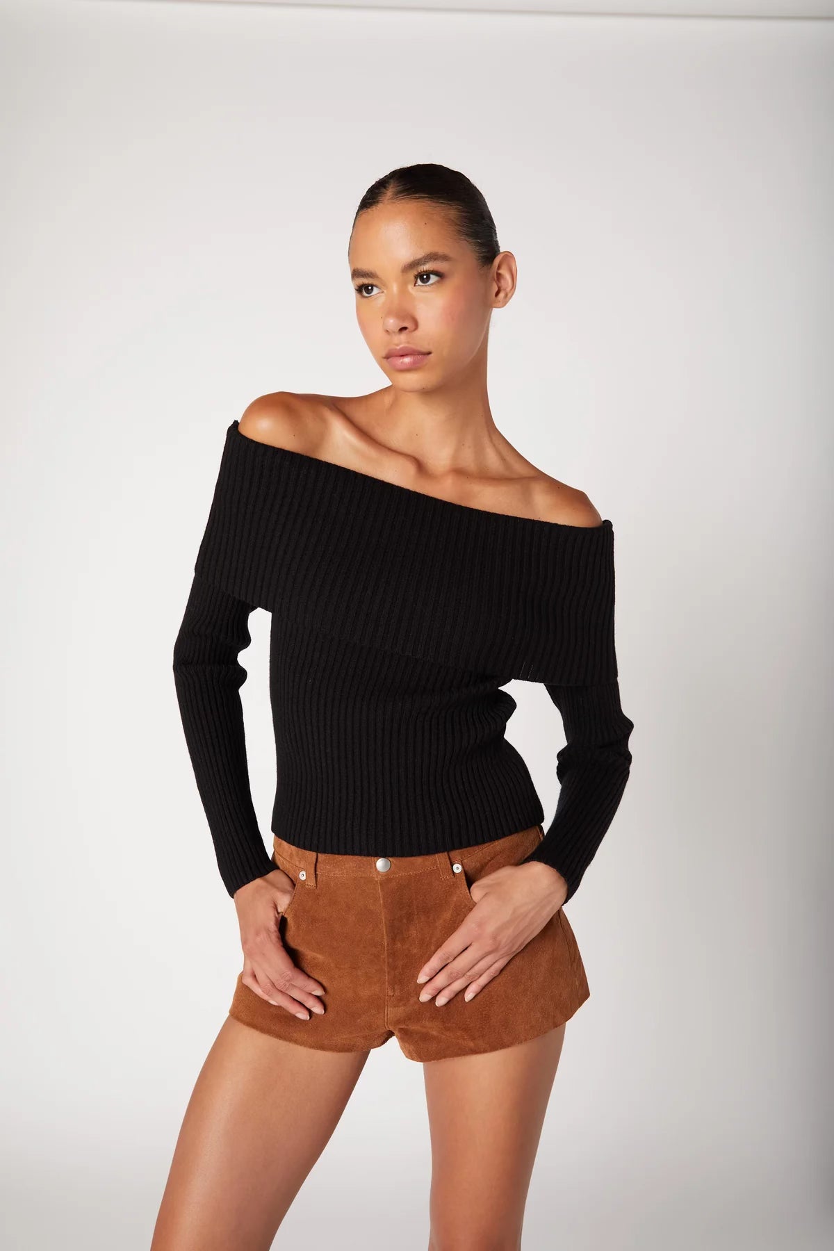 OFF SHOULDER SWEATER