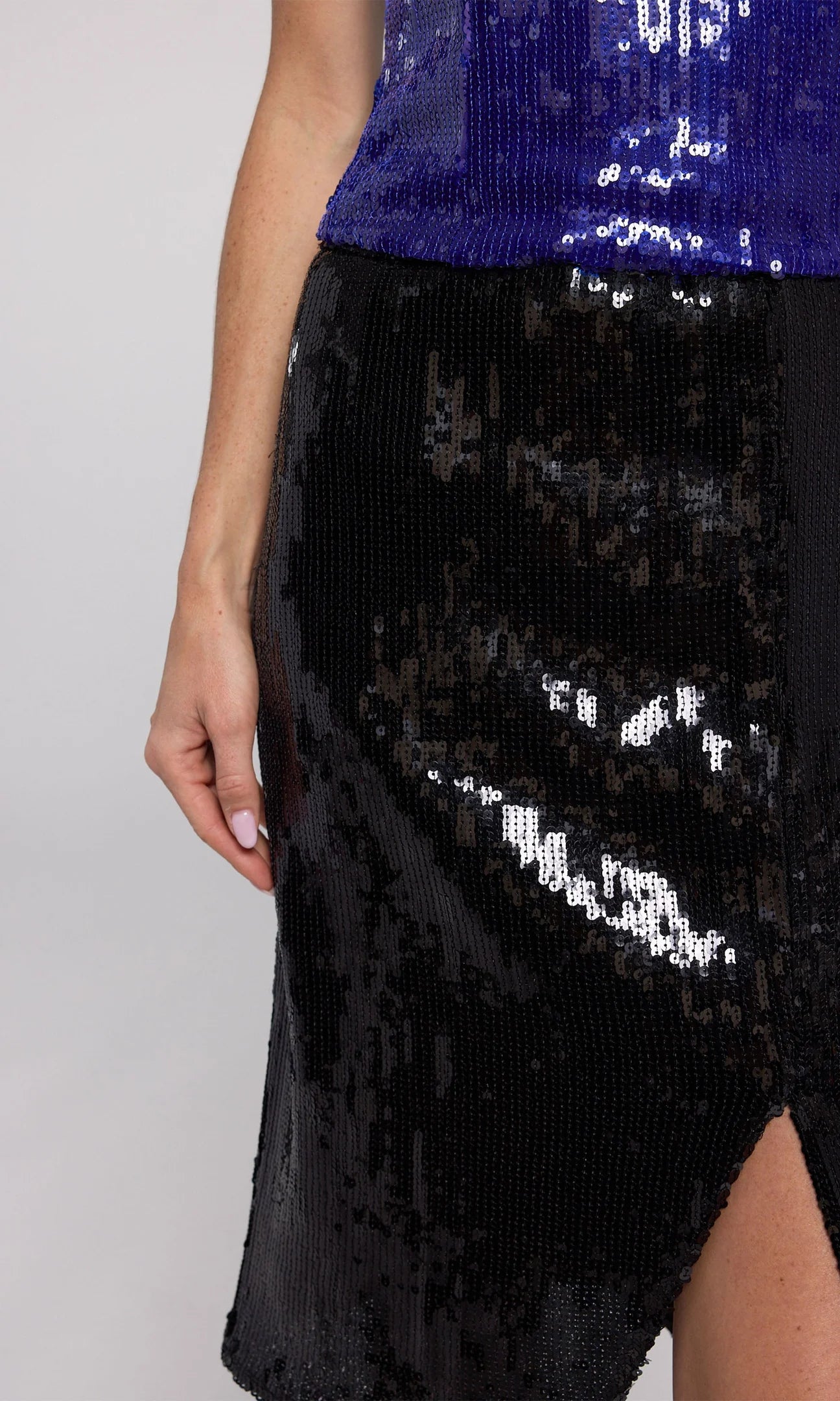 SHENAE SEQUIN SKIRT